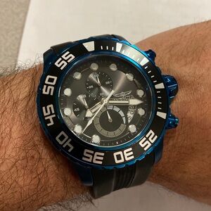 Invicta Pro Diver 19249 blue chrono, rubber strap, new battery